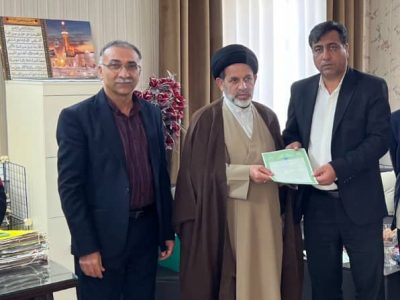اهدای۱۲۱ فقره سند مالکیت موقوفات شهرستان لارستان به مدیرکل اوقاف و امور خیریه فارس