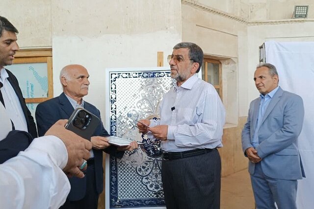 برداشتن گیت فروش بلیت در مسجد وکیل شیراز برای رفاه حال مردم
