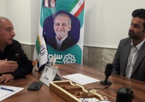 مدیرکل فرهنگ و ارشاد فارس پای درد و دل مردم نشست