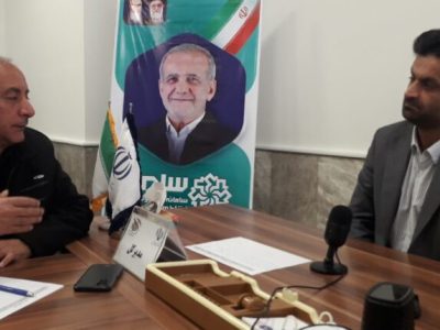 مدیرکل فرهنگ و ارشاد فارس پای درد و دل مردم نشست