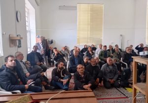 برگزاری کلاس آموزشی مدیریت درختان انجیر در نی‌ریز 