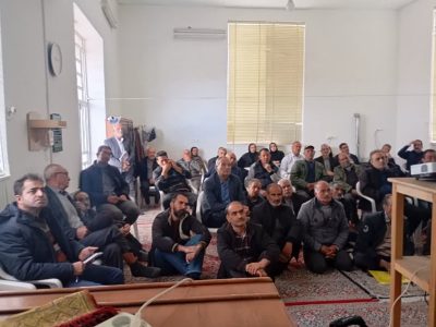 برگزاری کلاس آموزشی مدیریت درختان انجیر در نی‌ریز 
