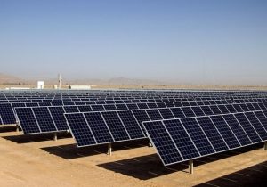 راه اندازی ۹۳۵ نیروگاه خورشیدی حمایتی در سال‌ جاری