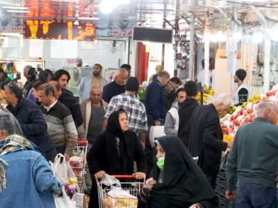 عرضه میوه باکیفیت و قیمت مناسب ویژه شب عید در بازارچه‌های شهرراز شهرداری شیراز/ ایجاد زمینه رقابت در محدوده غرفه‌های میوه و تره‌بار طرح از مزرعه تا سفره