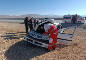 ۳ مصدوم در تصادف آزادراه شیراز – اصفهان