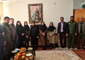  دیدار مدیر کل محیط زیست فارس با خانواده شهدای محیط بان