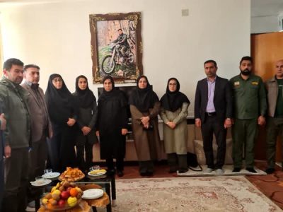  دیدار مدیر کل محیط زیست فارس با خانواده شهدای محیط بان