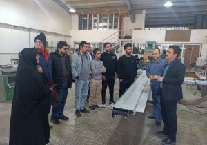 بازدید جمعی از خانواده‌های معزز شهدا از کارگاه‌های مرکز آموزش فنی و حرفه‌ای شماره یک شیراز