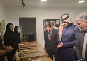 حضور پررنگ هنرمندان استان فارس در نمایشگاه هفته فرهنگی ایران در قطر