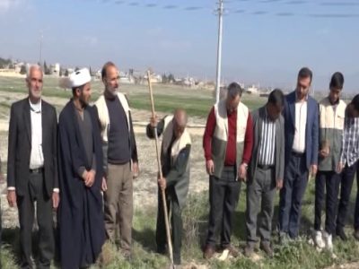 کاشت نهال به یاد شهدا در روستای تل بیضا