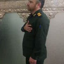 دیدار فرمانده سپاه ناحیه احمد بن موسی (ع) شیراز از خانواده شهید محسن جعفری
