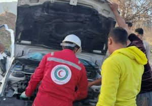 واژگونی خودروی سواری در جاده فسا به شیراز
