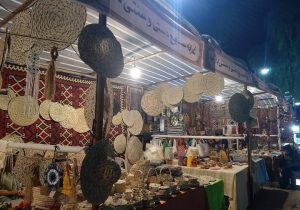 برپایی نمایشگاه نوروزی آثار هنری در داراب