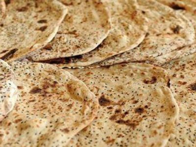 پخت ۴۰۰ هزار قرص نان صلواتی در شیراز