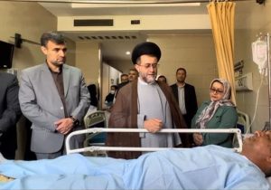 عیادت رئیس دادگستری فارس از مصدومان حادثه انفجار بندرعباس در بیمارستان شهید رجایی شیراز