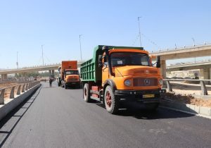 آغاز عملیات بهسازی و روکش آسفالت مسیر منصورآباد تا جوادیه در منطقه شش شیراز