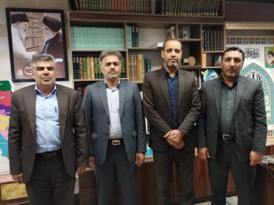 تکریم مقام معلم به بهترین شکل انجام شود