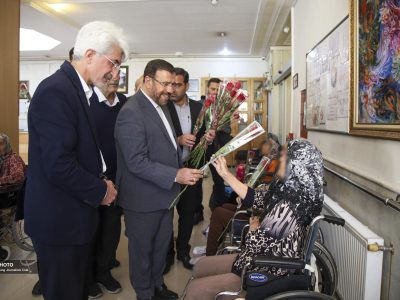 ظرفیت خیران برای نگهداری از سالمندان به کار گرفته شود
