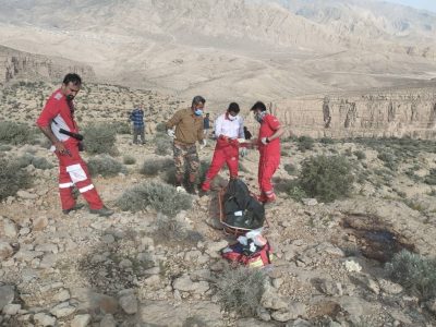 انتقال پیکر جوان مفقود شده در ارتفاعات داراب