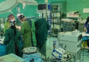 موفقیت نخستین جراحی دریچه قلب در آباده