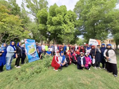 برگزاری سه‌شنبه‌های ورزشی سالمندان در شیراز با پیام دوستی با طبیعت با شعار ورزش سبز، زمین پاک»؛