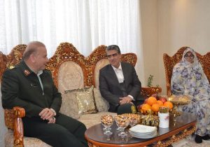 دیدار سردار شجاعی با خانواده معظم شهید فعال در شیراز