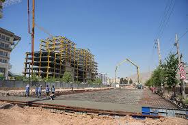 انجام بتن ریزی دال زیرگذر شهید پیشرو