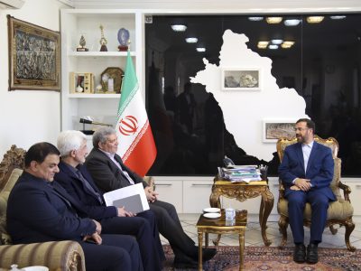 اهدای لوح تقدیر به استاندار فارس از سوی سازمان بهزیستی کشور