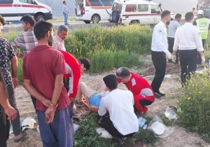 واژگونی خودروی سواری با یک کشته و چهار مصدوم