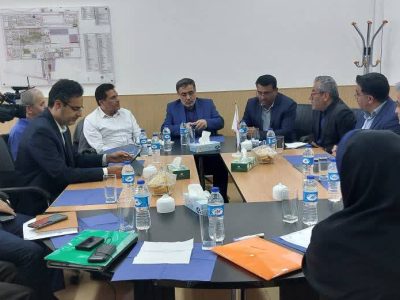 حضور معاون اقتصادی استاندار فارس و مدیرعامل برق منطقه‌ای در فولاد پاسارگاد