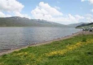 زنگ هشدار برای ۱۴ تالاب استان فارس