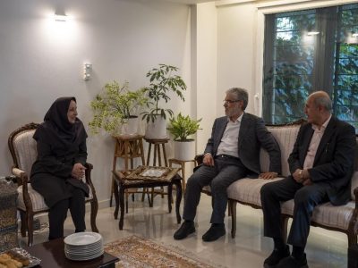 حضور وزیر علوم در منزل پروفسور افسانه صفوی و ناصر ایران پور