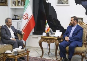 بحث و تبادل نظر پیرامون مدیریت اتباع خارجی در فارس