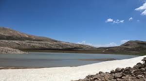 بازگشایی محور سه چاه در منطقه حفاظت شده برم فیروز سپیدان با نظارت محیط زیست