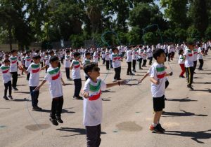 رکوردزنی ۲ هزار و ۲۰۰ دانش‌آموز شیرازی در طناب‌زنی هم‌زمان