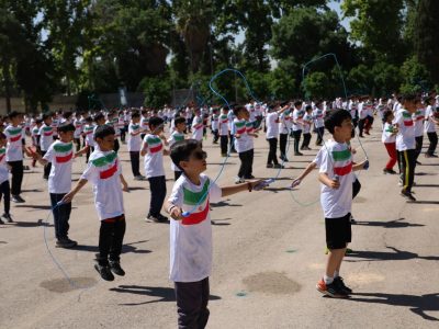 رکوردزنی ۲ هزار و ۲۰۰ دانش‌آموز شیرازی در طناب‌زنی هم‌زمان