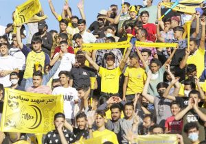 فجر جام قهرمانی را بالا برد
