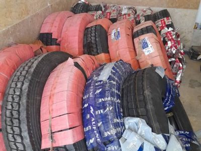 کشف لاستیک‌های قاچاق در آباده