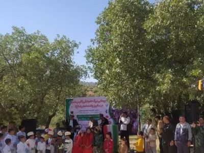 شادپیمایی خانوادگی زاگرس‌نشینان کوهمره‌سرخی در طبیعت