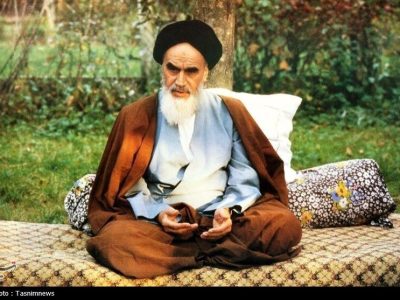 پایبندی به نظام، ولایت و وحدت، رمز عزت مسلمین