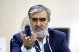 مردم ایران با اتحاد و استقامت در مسیر تحقق آرمان‌های انقلاب