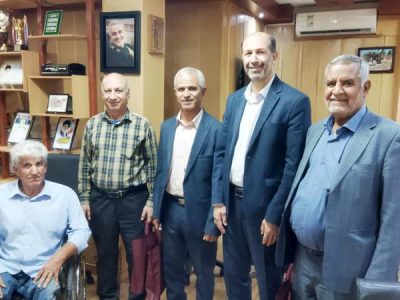 بازنشستگان و پیشکسوتان چراغ راه نسل های آینده مجموعه ثبت احوال هستند