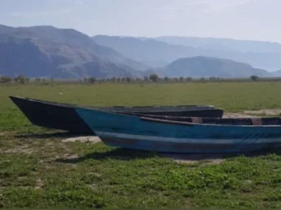 برداشت بی رویه آب عامل اصلی خشک شدن تالاب پریشان