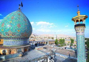 اهتزاز پرچم عزای حسینی(ع) بر فراز گنبد حرمین مطهر احمدی و محمدی (ع)