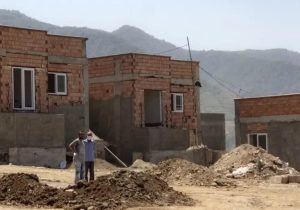 فارس پای کار محرومیت‌زدایی اجرای طرح های عمرانی در شش شهرستان