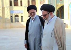 دیدار وزیر اطلاعات با حجت‌الاسلام و المسلمین طاهری در حرم حضرت سید علاءالدین حسین (ع)