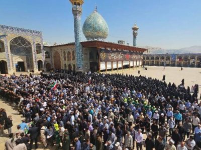 برگزاری مراسم تشییع پیکر مطهر شهیدان سردار منصور صفرپور و آزاد زارع پور در شیراز