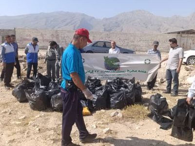پاک‌سازی مسیر خروجی جهرم به لار در نخستین روز هفته محیط زیست