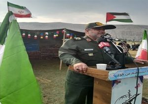 هدف دشمن، تجزیه ایران در یک روز بود