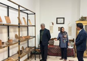 بازدید از بازار هنر شیراز